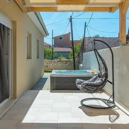 Villa Donato With Jacuzzi *