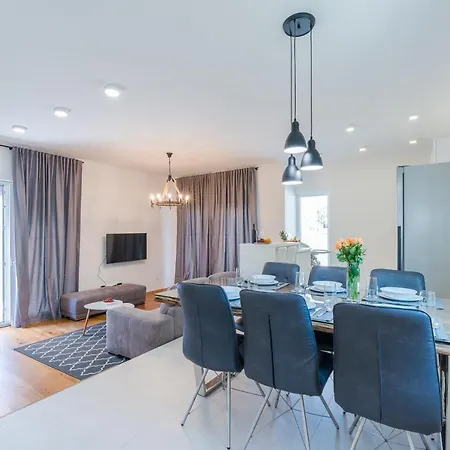 Villa Donato With Jacuzzi Zadar