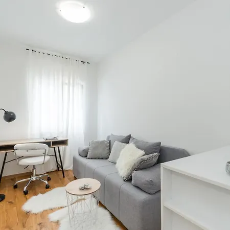 וילה Donato With Jacuzzi *