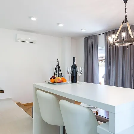 Donato With Jacuzzi Βίλα Ζαντάρ