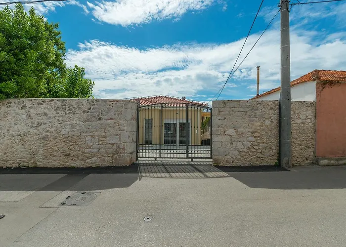 Donato With Jacuzzi Βίλα Ζαντάρ